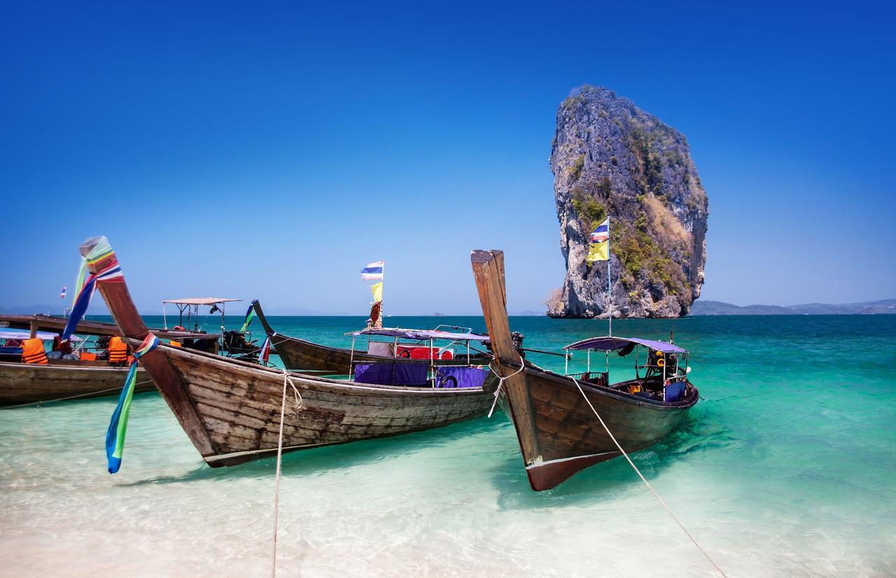 Simple Boutique Seabreeze Hotel Patong Luaran gambar
