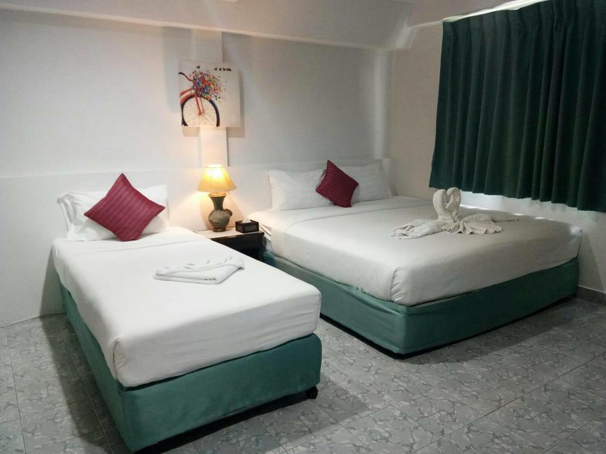 Simple Boutique Seabreeze Hotel Patong Luaran gambar