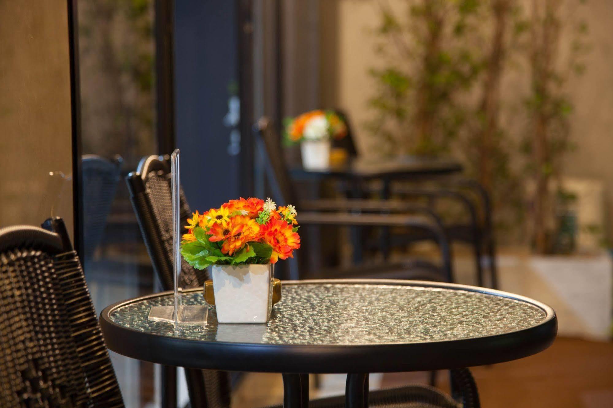 Simple Boutique Seabreeze Hotel Patong Luaran gambar