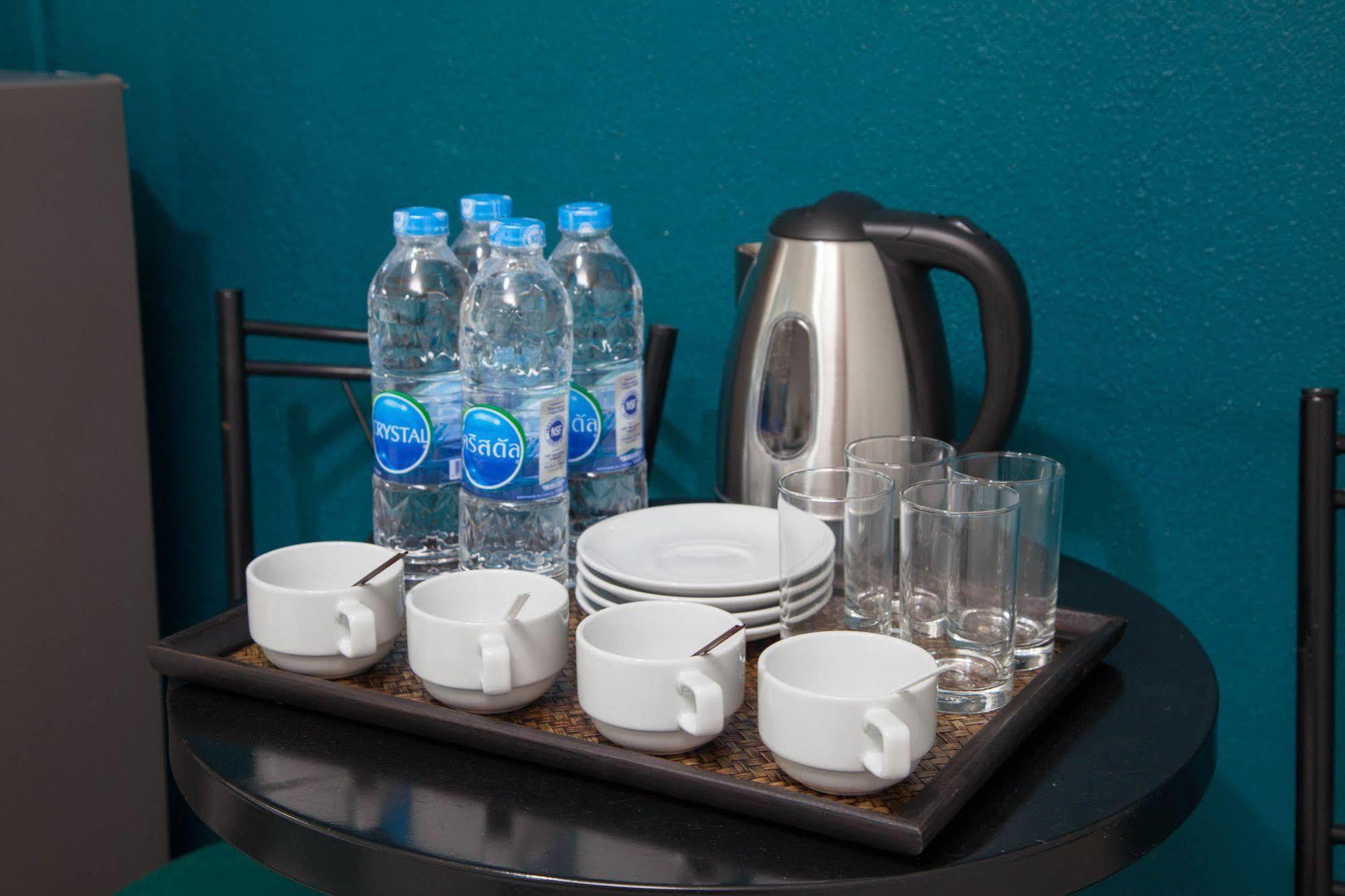 Simple Boutique Seabreeze Hotel Patong Luaran gambar