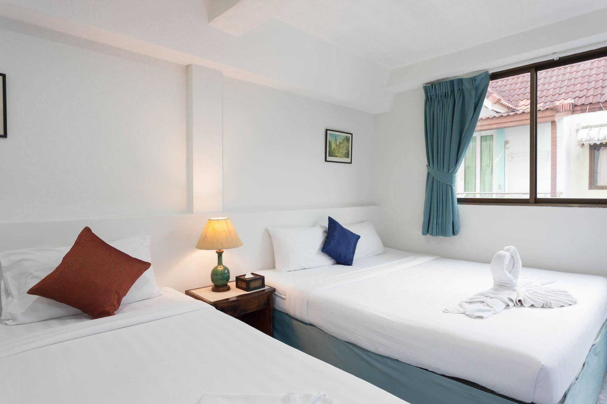 Simple Boutique Seabreeze Hotel Patong Luaran gambar